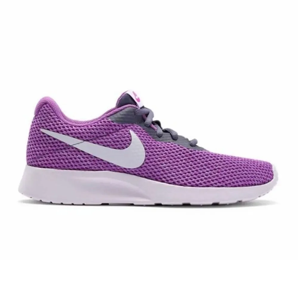 NIKE TANJUN SNEAKER